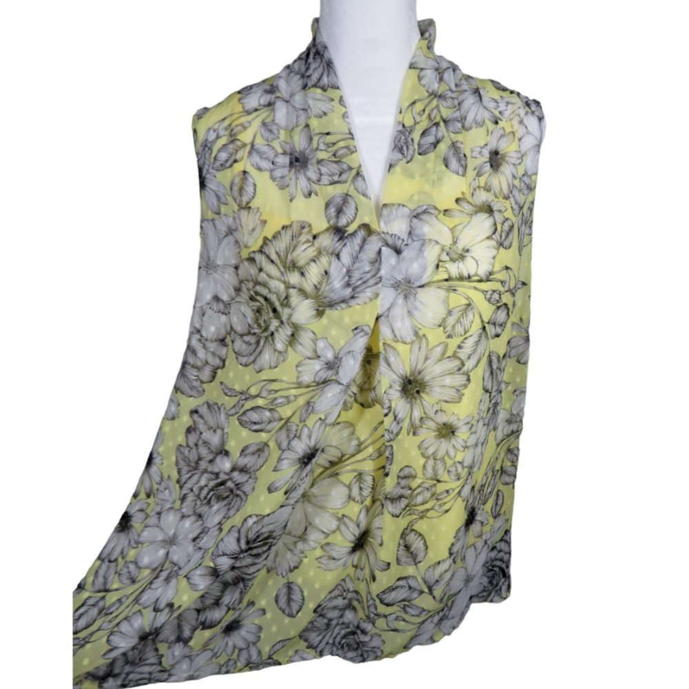 Liz Claiborne Petite Large Pale Yellow Gray Floral Clip Dot Sleeveless Blouse
